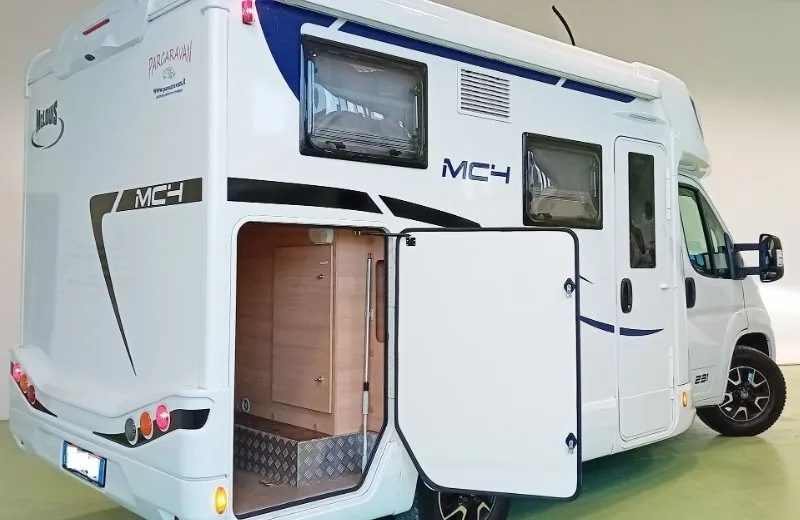 McLouis MC4 231 usato | Semintegrale 2+1 posti – Parcaravan - foto 11