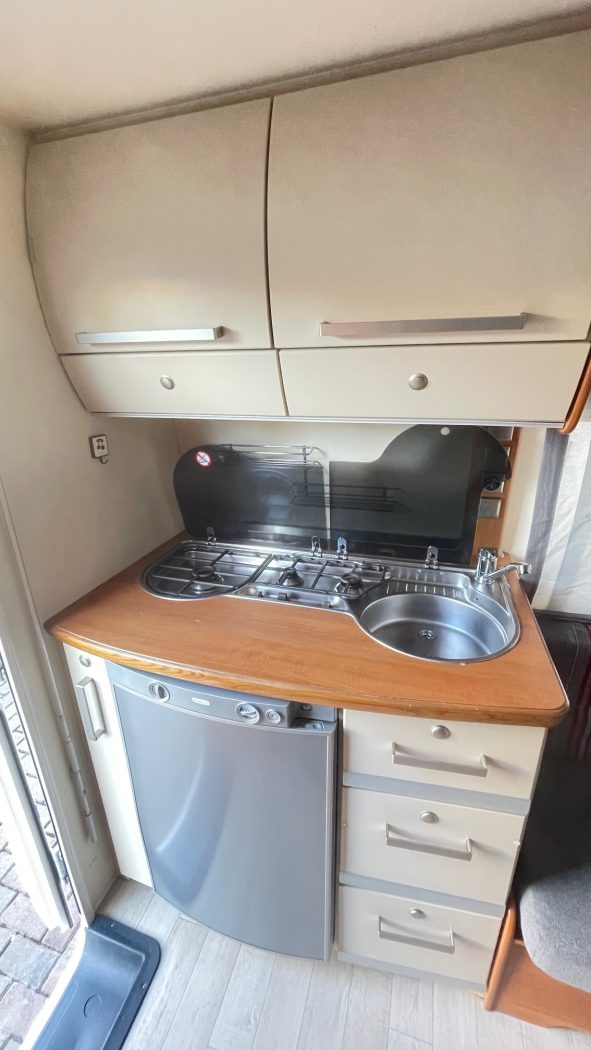 USATO CARAVAN FENDT BIANCO Sportivo 390 - foto 6