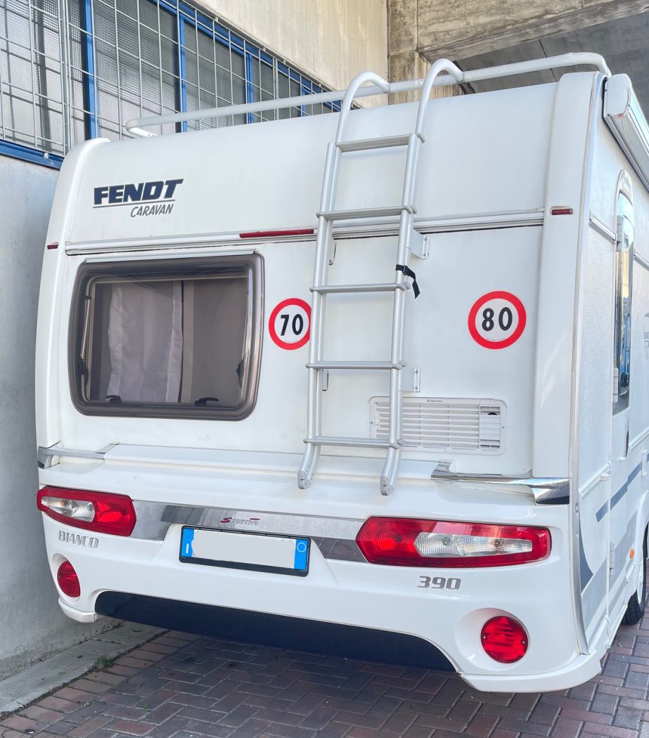 USATO CARAVAN FENDT BIANCO Sportivo 390 - foto 13