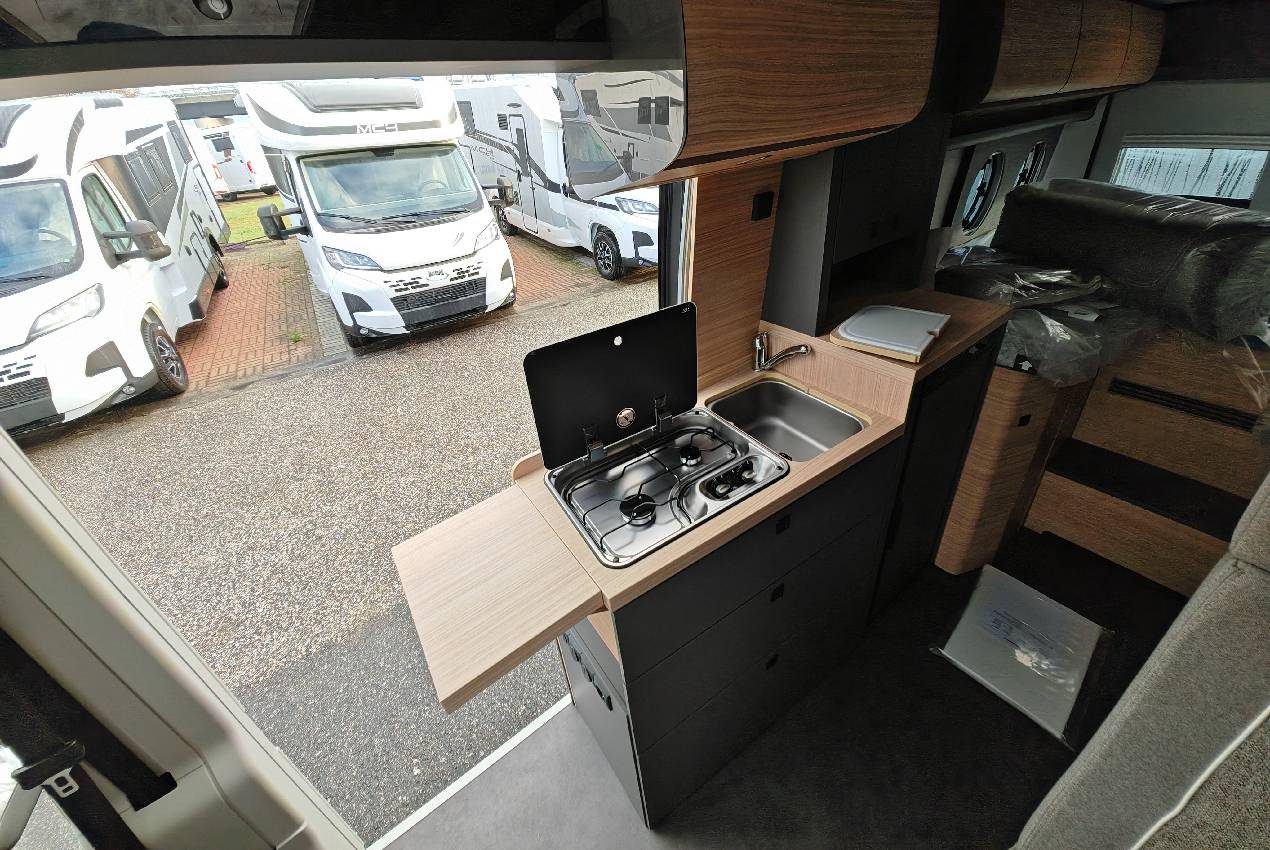 Malibu Van Diversity GT Skyview 640 LE K - foto 6