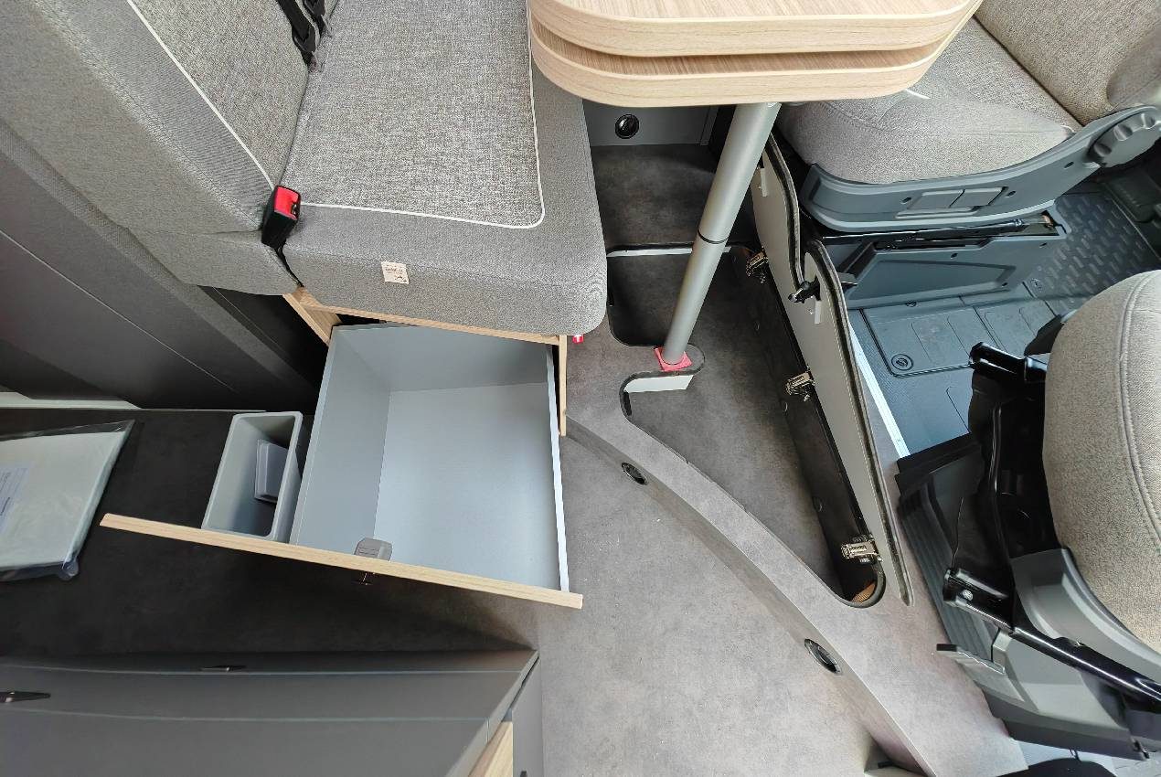 Malibu Van Diversity GT Skyview 640 LE K - foto 7