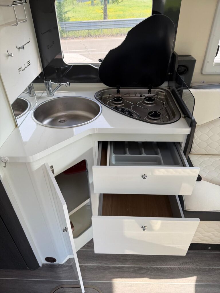 Motorhome C.I. Magis Integral 67 Plus - foto 10