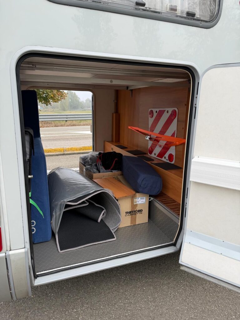 Semintegrale Hymer Tramp 616 SL - foto 18