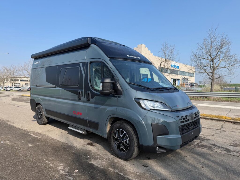 Furgonato Sunlight Cliff 600 X RT Lithium Edition