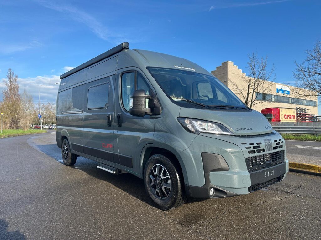 Furgonato Sunlight Cliff 601 Lithium Edition