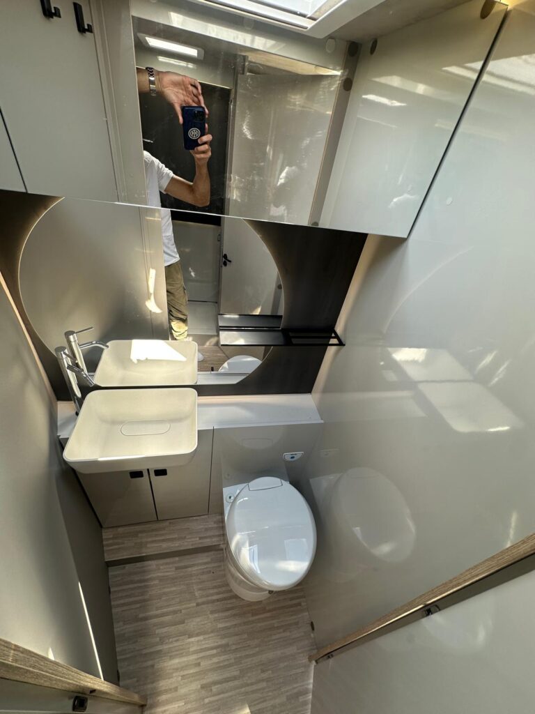 Motorhome Arca America New Deal H740 GLC - foto 11