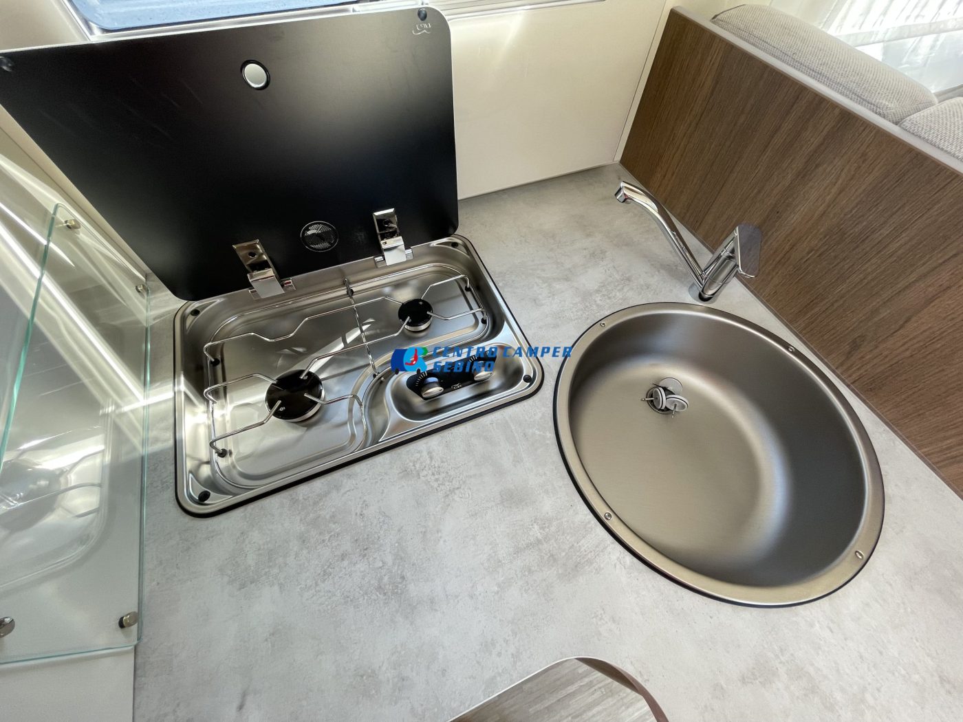 BARON 560 ELNAGH / Camper - foto 17