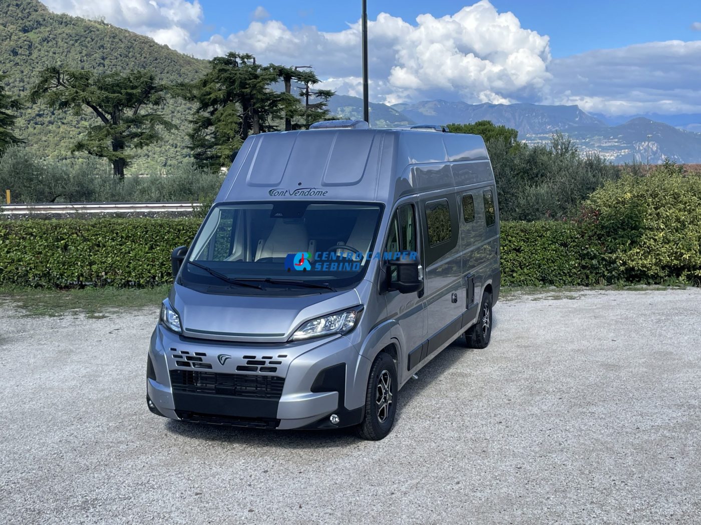 HORIZON H307 FONT VENDÔME / Camper