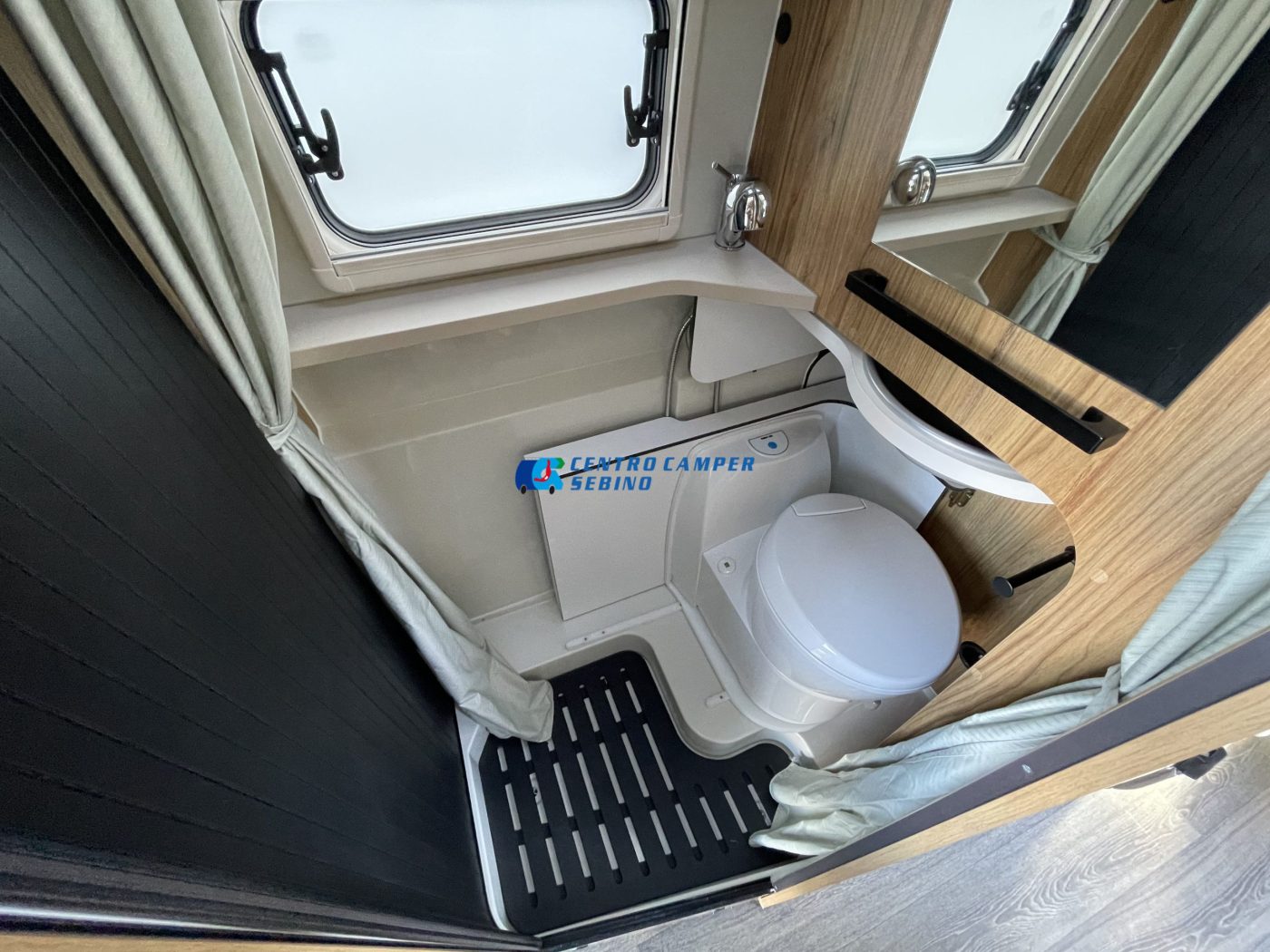 HORIZON H307 FONT VENDÔME / Camper - foto 17