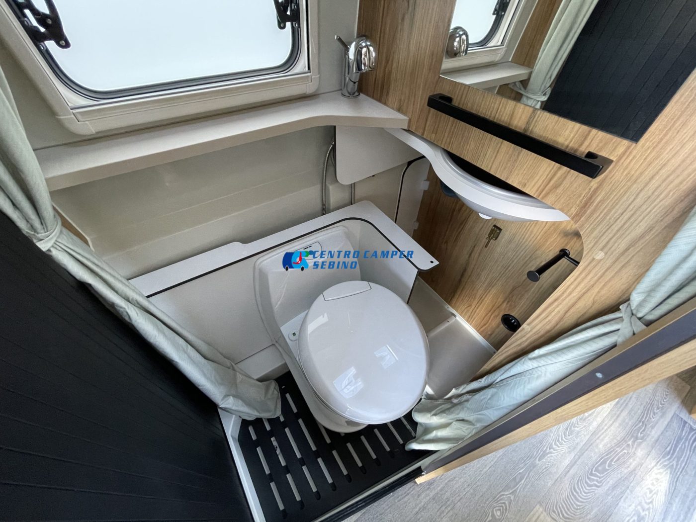 HORIZON H307 FONT VENDÔME / Camper - foto 18