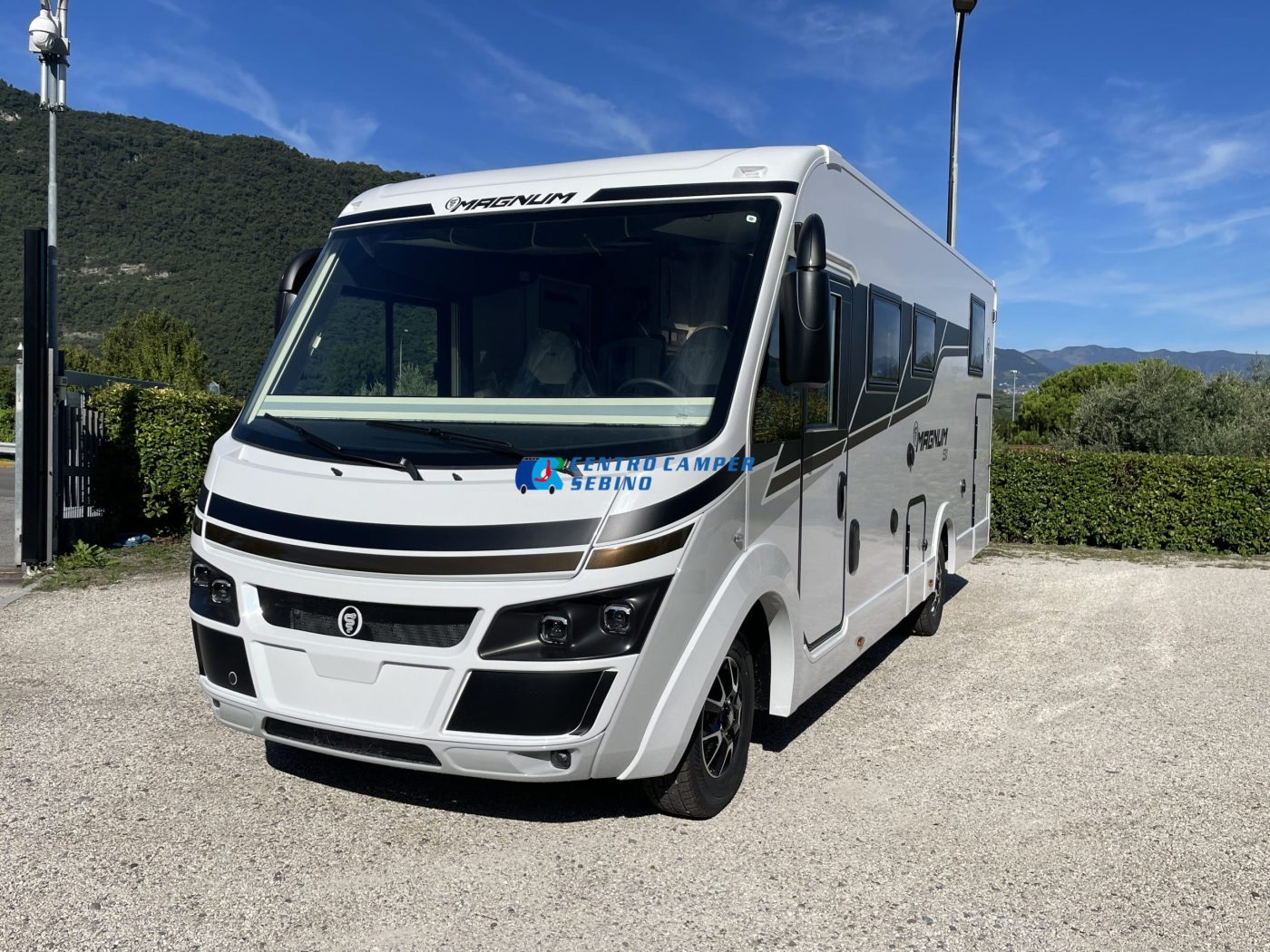 MAGNUM 530 ELNAGH / Camper