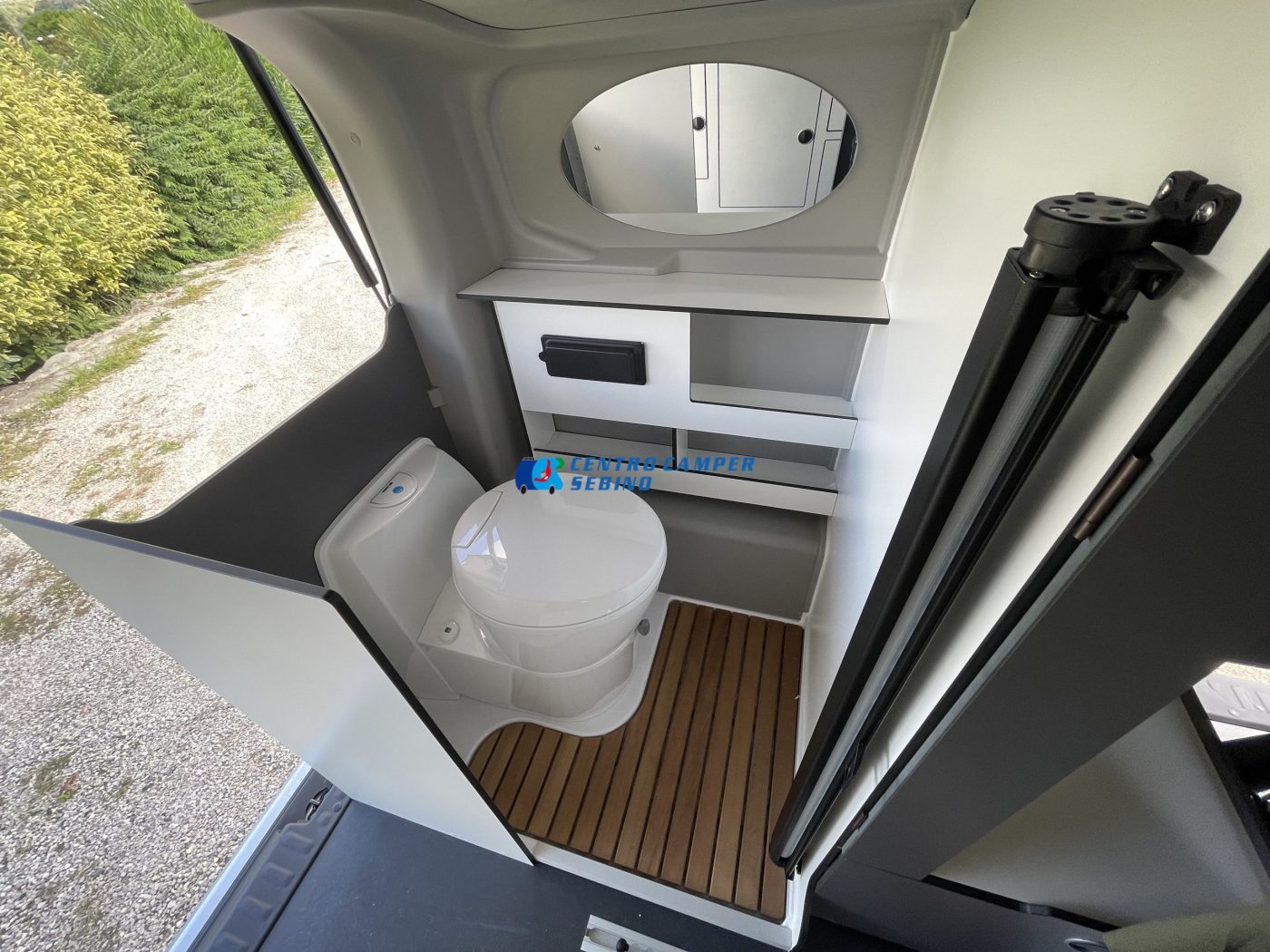 XCAPE 90 FONT VENDÔME / Camper - foto 18