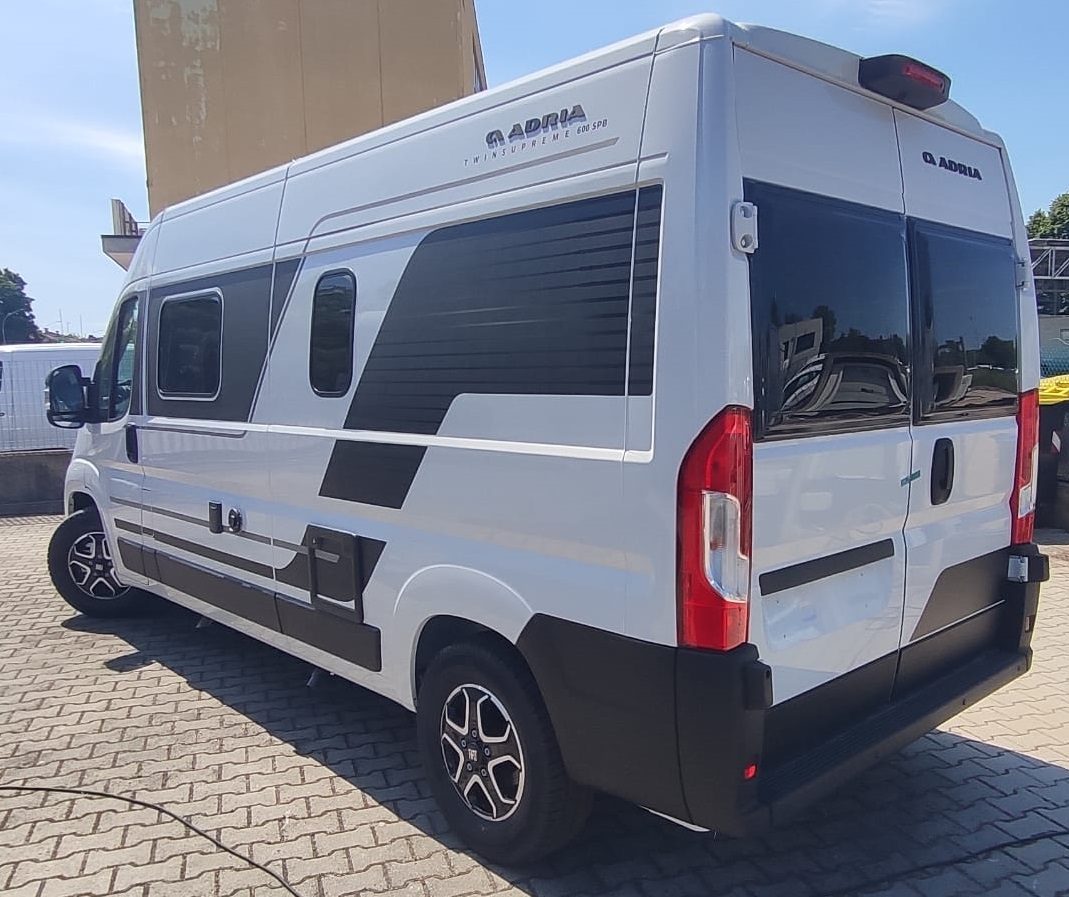van- Adria Twin Supreme 600 SPB - foto 6