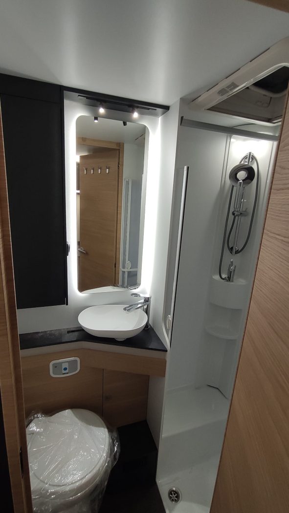 Camper mansardato Adria CORAL XL 660SL AXESS - foto 14