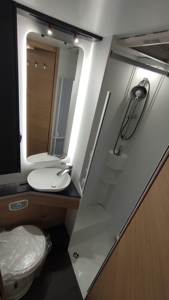 Camper mansardato Adria CORAL XL 660SL AXESS - foto 15