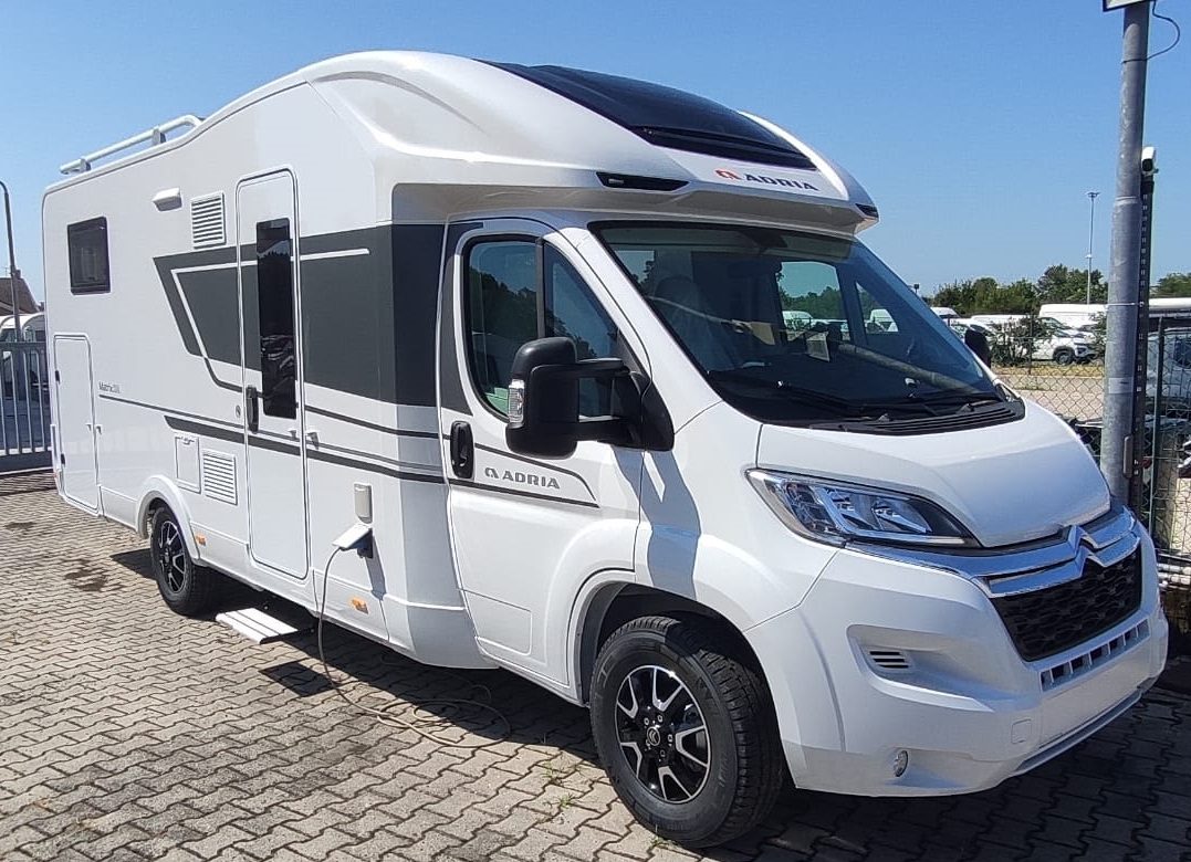 camper semintegrale Adria Matrix Axess 670 SL - foto 6