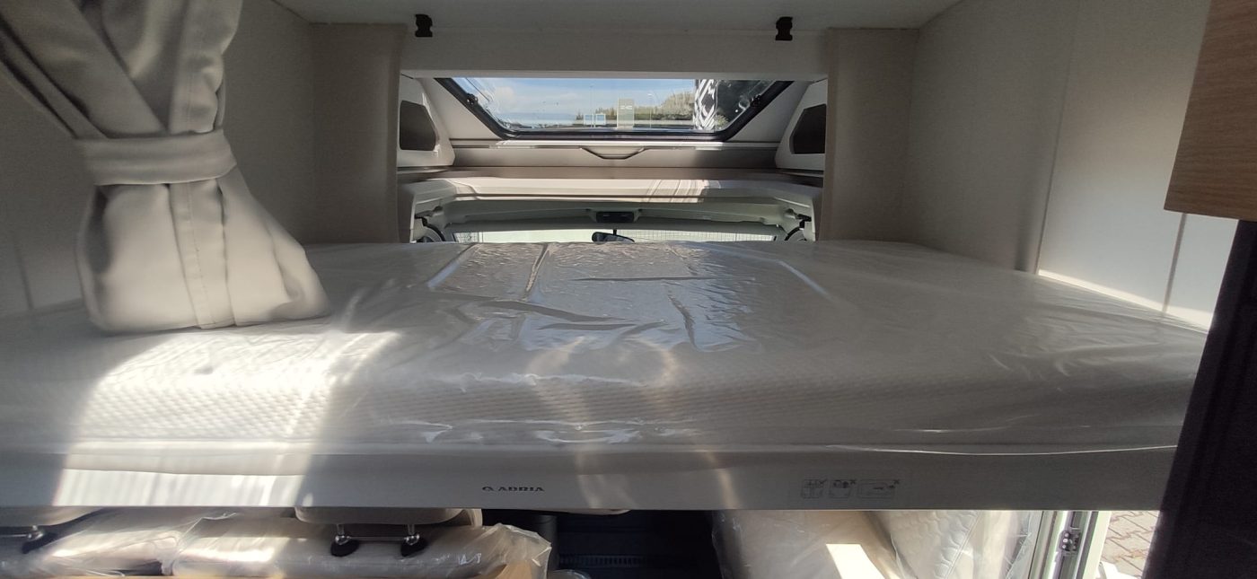 camper semintegrale Adria Matrix Axess 670 SL - foto 9