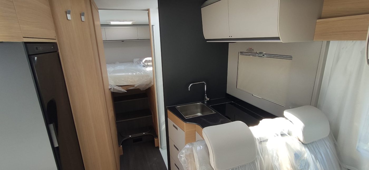camper semintegrale Adria Matrix Axess 670 SL - foto 12