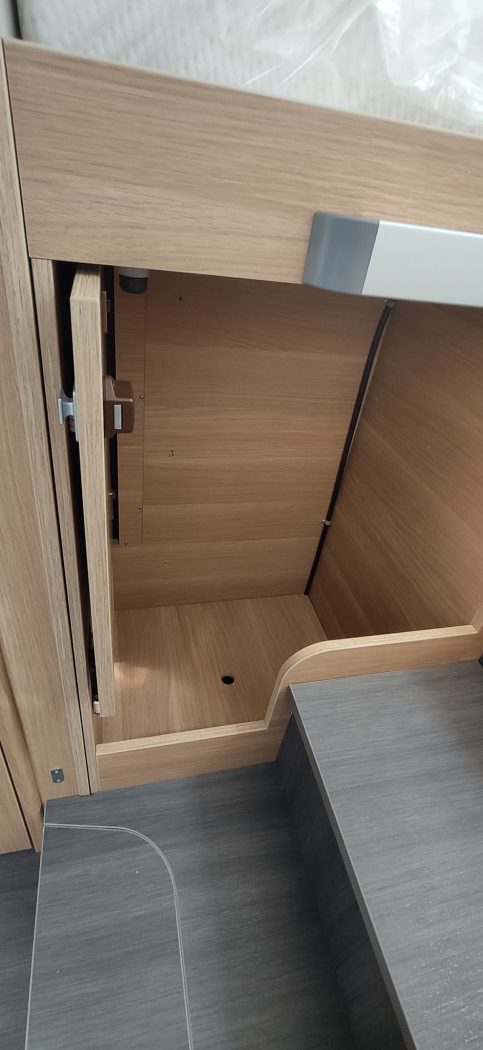 camper semintegrale Adria Matrix Axess 670 SL - foto 14