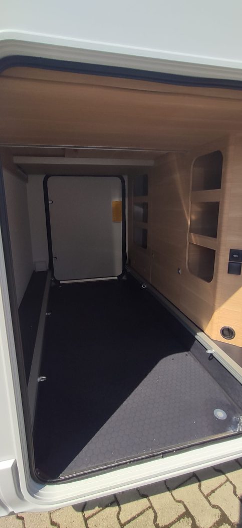 camper semintegrale Adria Matrix Axess 670 SL - foto 15