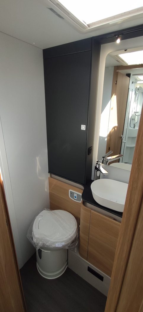 camper semintegrale Adria Matrix Axess 670 SL - foto 16