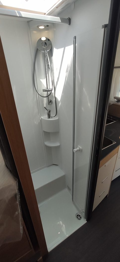 camper semintegrale Adria Matrix Axess 670 SL - foto 20