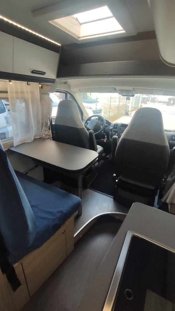 Camper Furgonato Sun Living V 60 SP - foto 13
