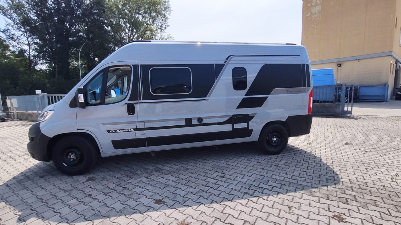 Camper Adria TWIN SUPREME 600 SPB - foto 9