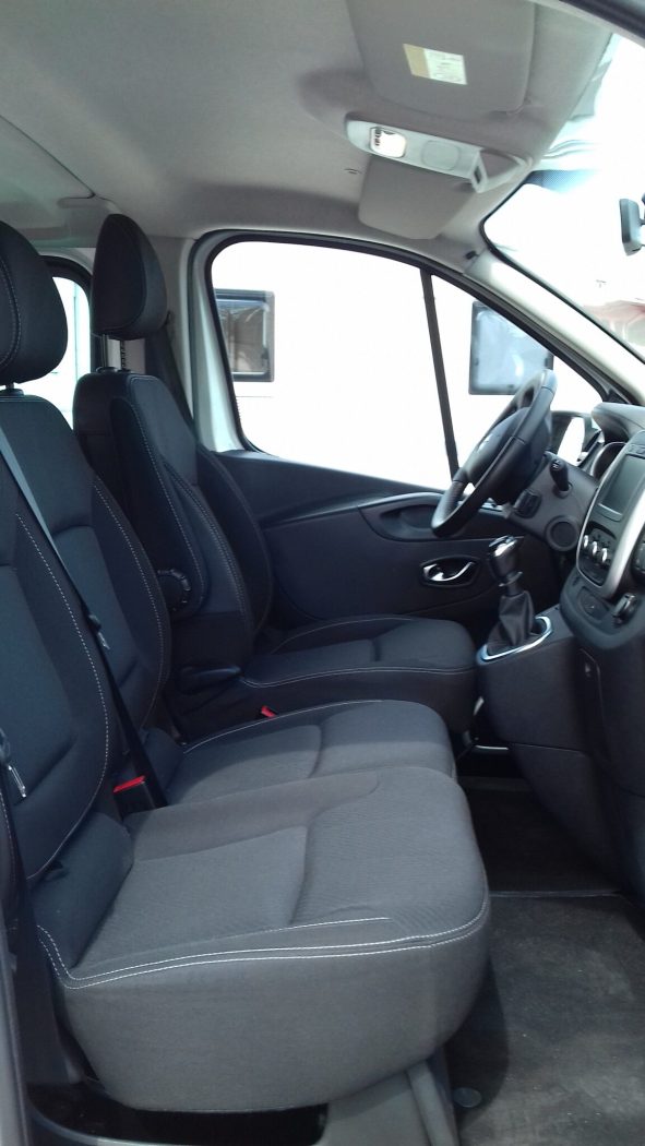 Minivan Renault Trafic – NOLEGGIO - foto 3