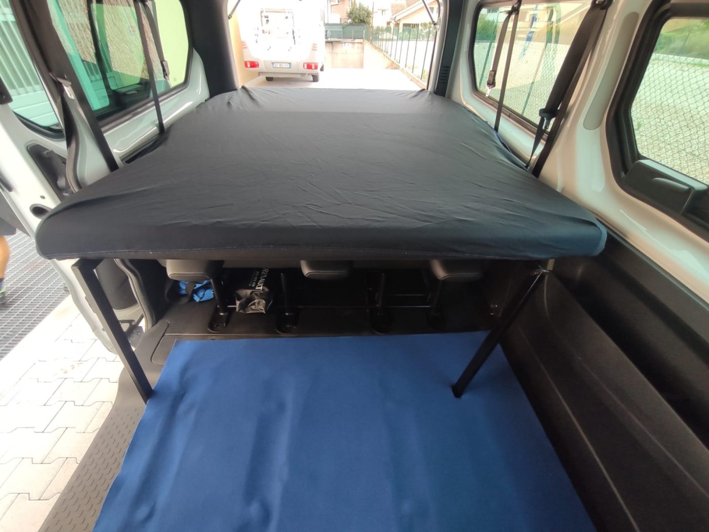 Minivan Renault Trafic – NOLEGGIO - foto 9