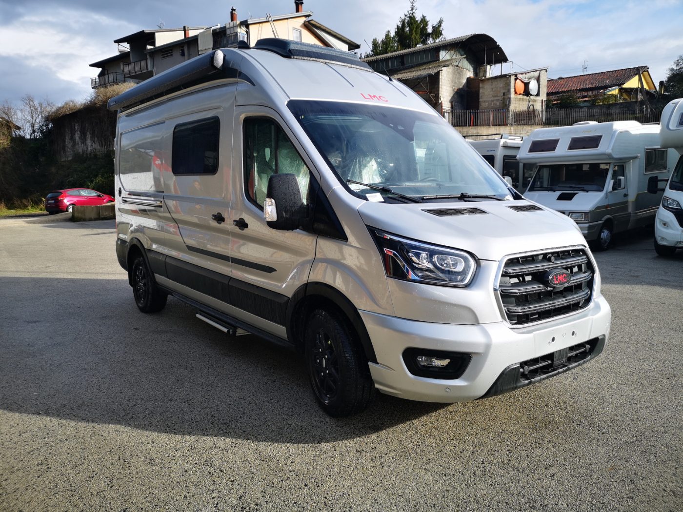 LMC Innovan 590 Ford 170CV aut. OCCASIONE KM.1000