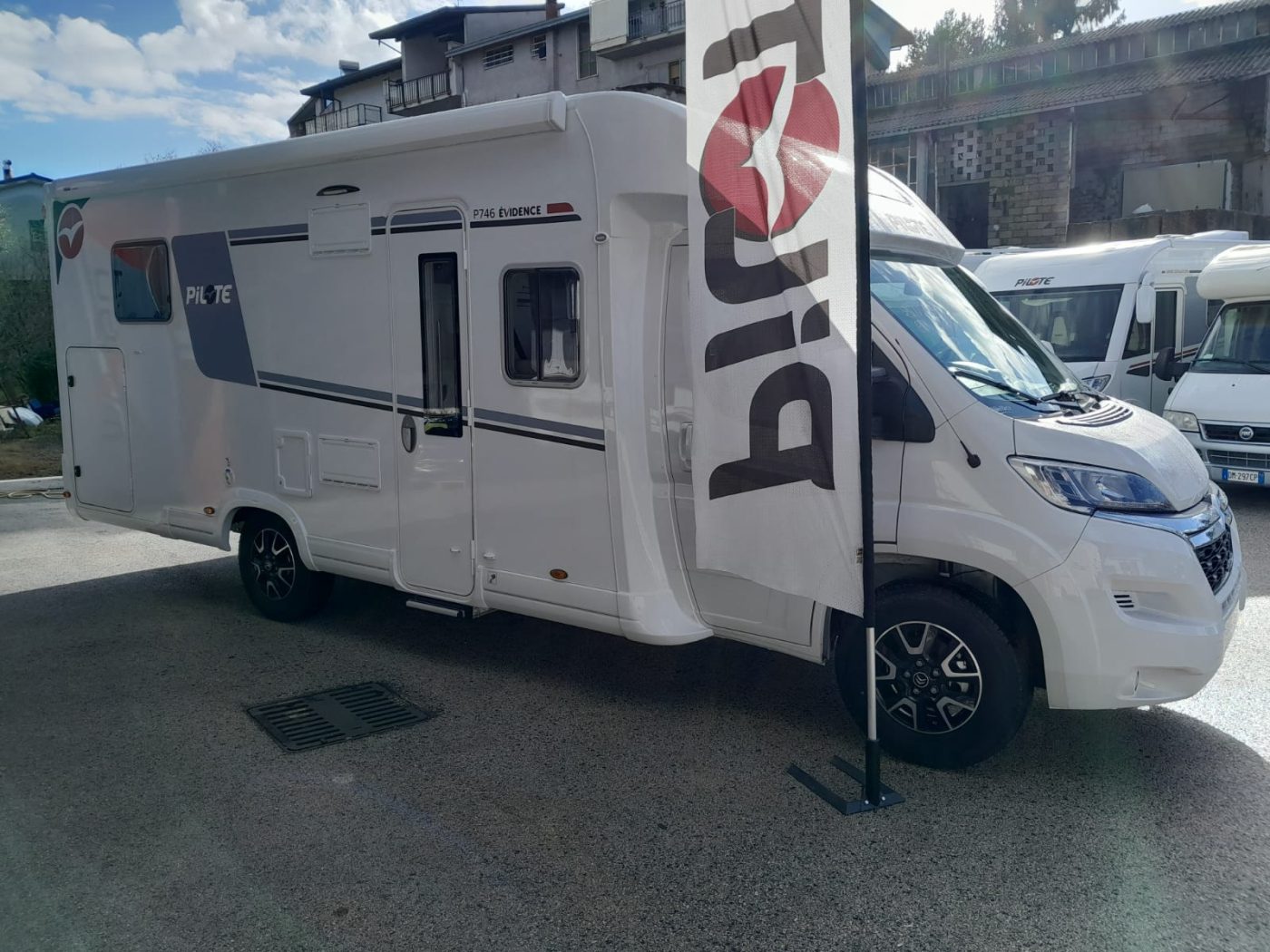 Pilote Pacific P746FC Evidence su Citroen 140cv – Full Optional – Nuovo