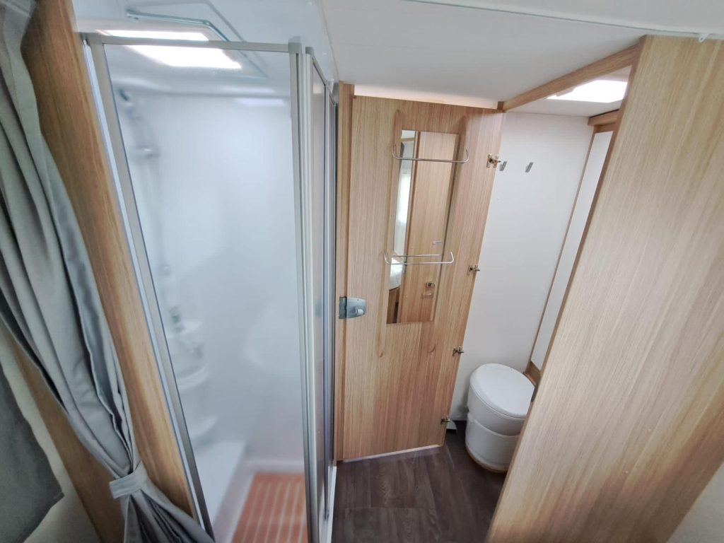 Dott. Camper - foto 105