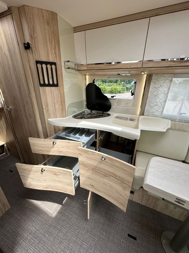 Eura Mobil Integra Line 720 EF (usato) - foto 13
