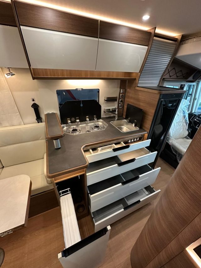 Rapido 854 F (nuovo) - foto 9
