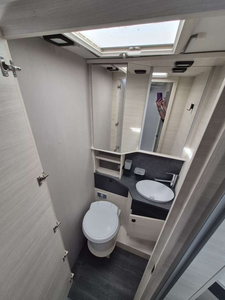 CHALLENGER 337 GRAPHITE ULTIMATE LETTI GEMELLI OCCASIONE € 59900 - foto 18