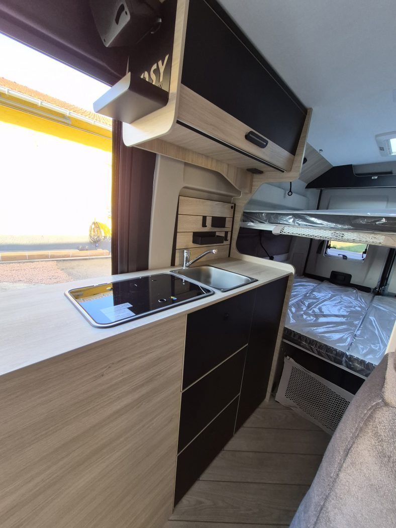 CHALLENGER V114 MAX COSY P/E 2026 € 58990 STRABILIANTE - foto 3