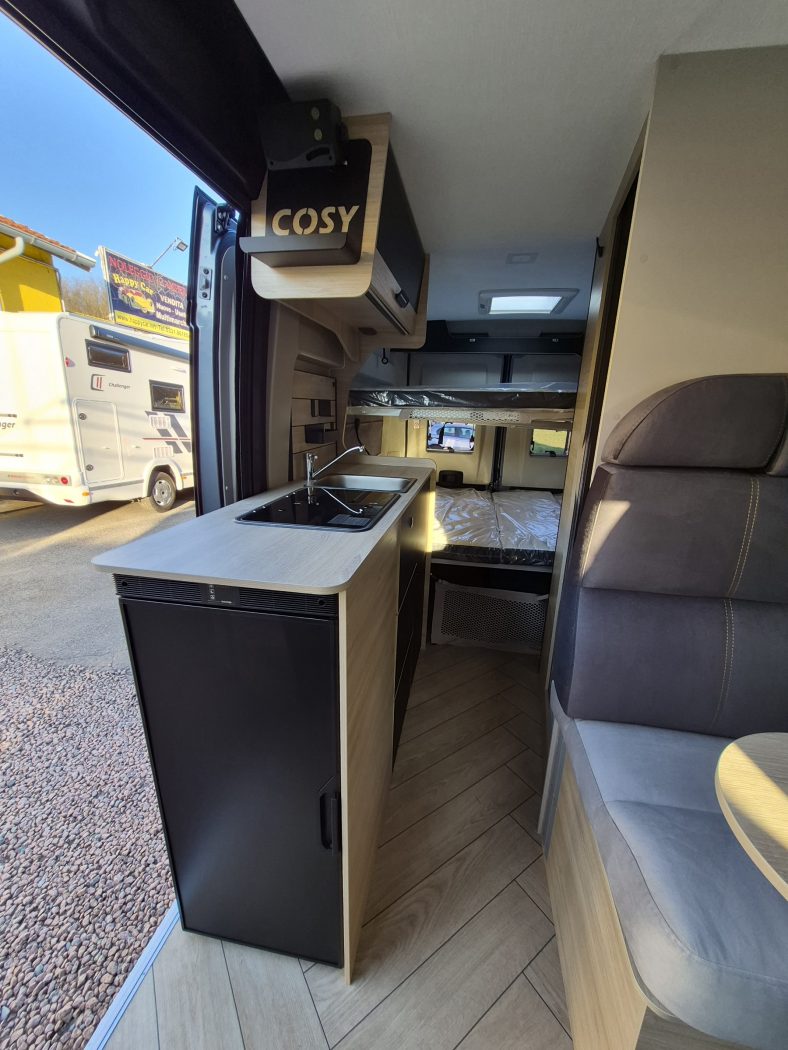 CHALLENGER V114 MAX COSY P/E 2026 € 58990 STRABILIANTE - foto 11