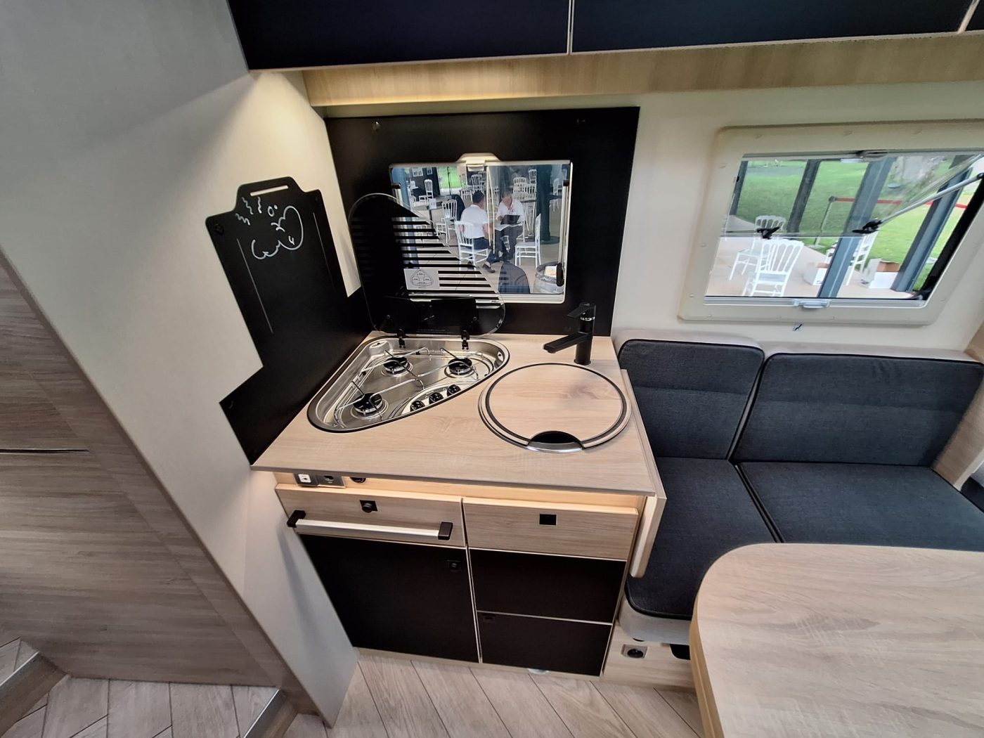 CHALLENGER 3048 MOTORHOME € 86900 cambio automatico -extra accessoriato - foto 7