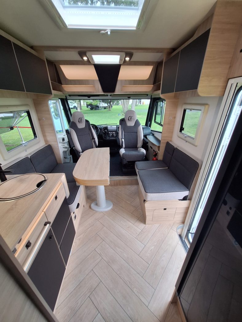 CHALLENGER 3048 MOTORHOME € 86900 cambio automatico -extra accessoriato - foto 8