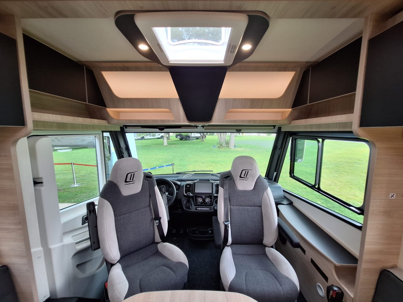 CHALLENGER 3048 MOTORHOME € 86900 cambio automatico -extra accessoriato - foto 9