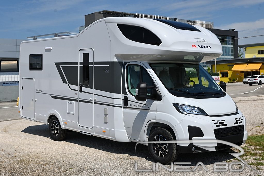 Adria Coral XL 660 SL 60 Years Selection