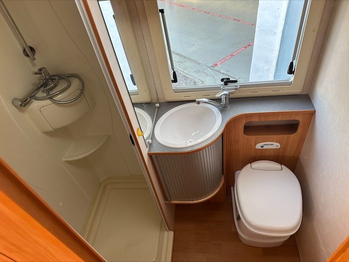ADRIA CORAL A 680SK – USATO - foto 12
