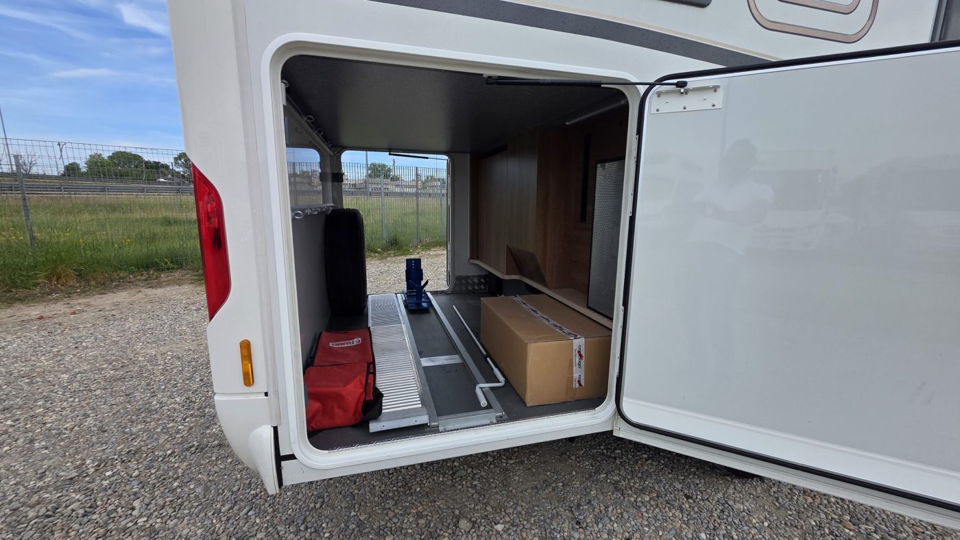 Carthago Compactline 143 Soli Km 7500 Del 2020 - foto 5