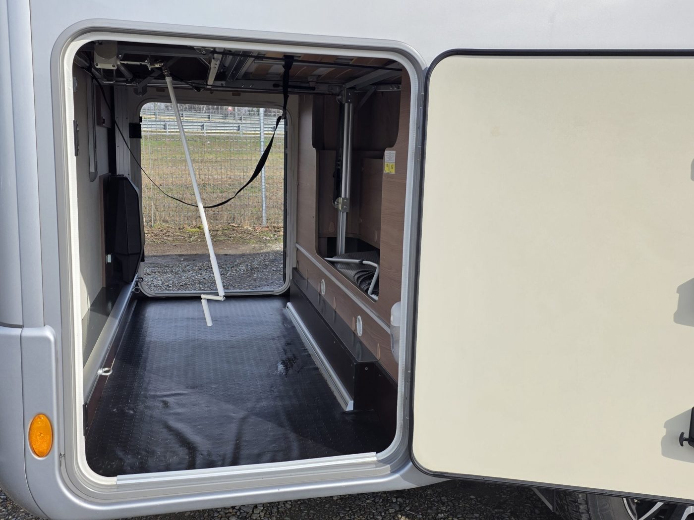 Motorhome Burstner Ixeo letto Nautico Km 13000 mt 699 - foto 5