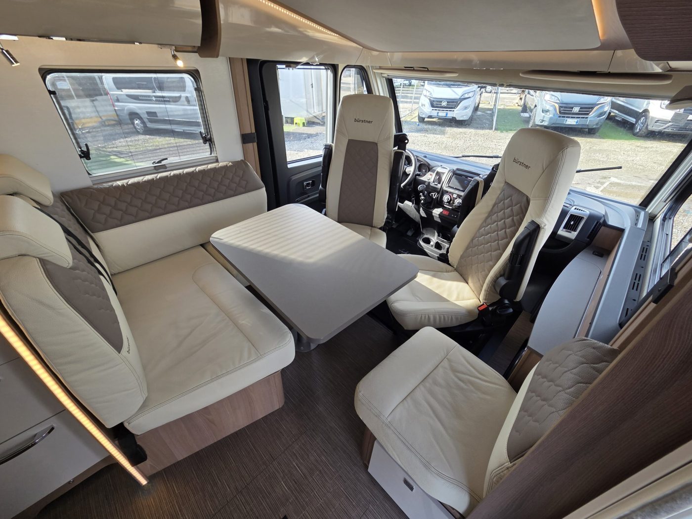 Motorhome Burstner Ixeo letto Nautico Km 13000 mt 699 - foto 8