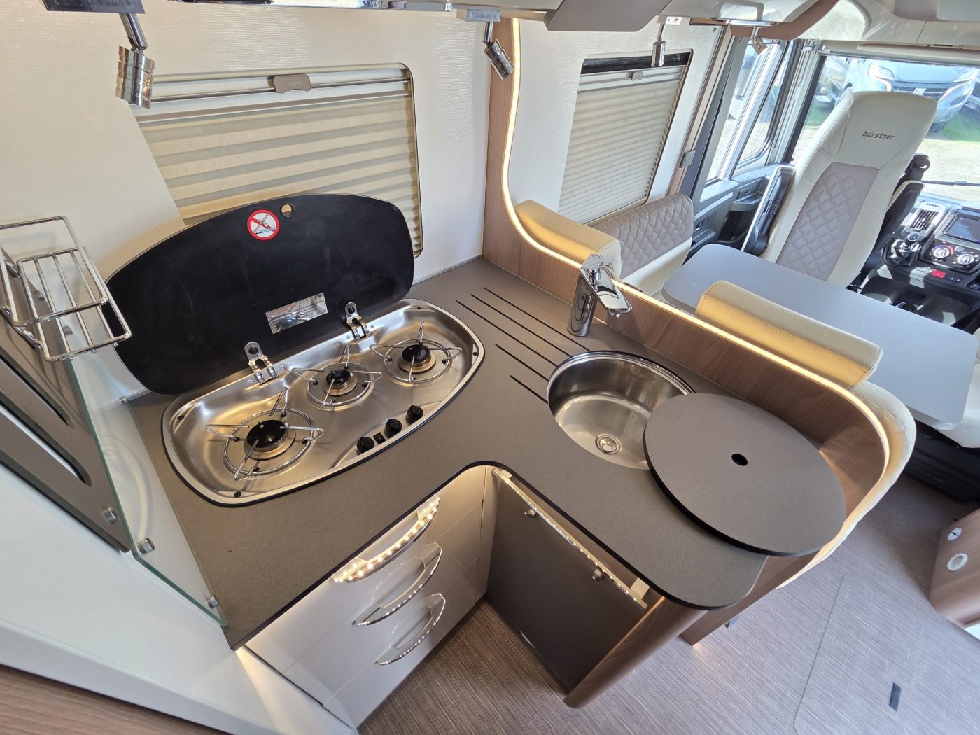 Motorhome Burstner Ixeo letto Nautico Km 13000 mt 699 - foto 12