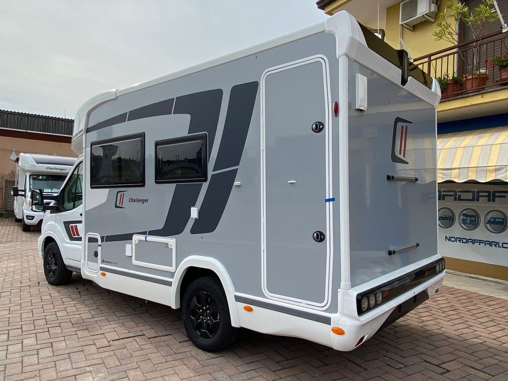 CHALLENGER 250 Graphite Edition - foto 2