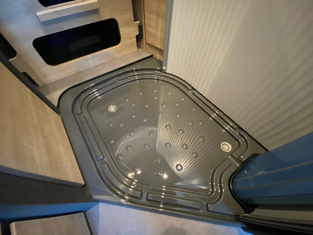 DETHLEFFS Globetrail 600DR - foto 13