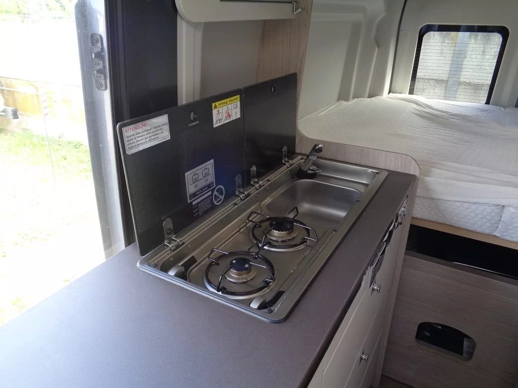 BURSTNER LINEO C 590 - foto 6